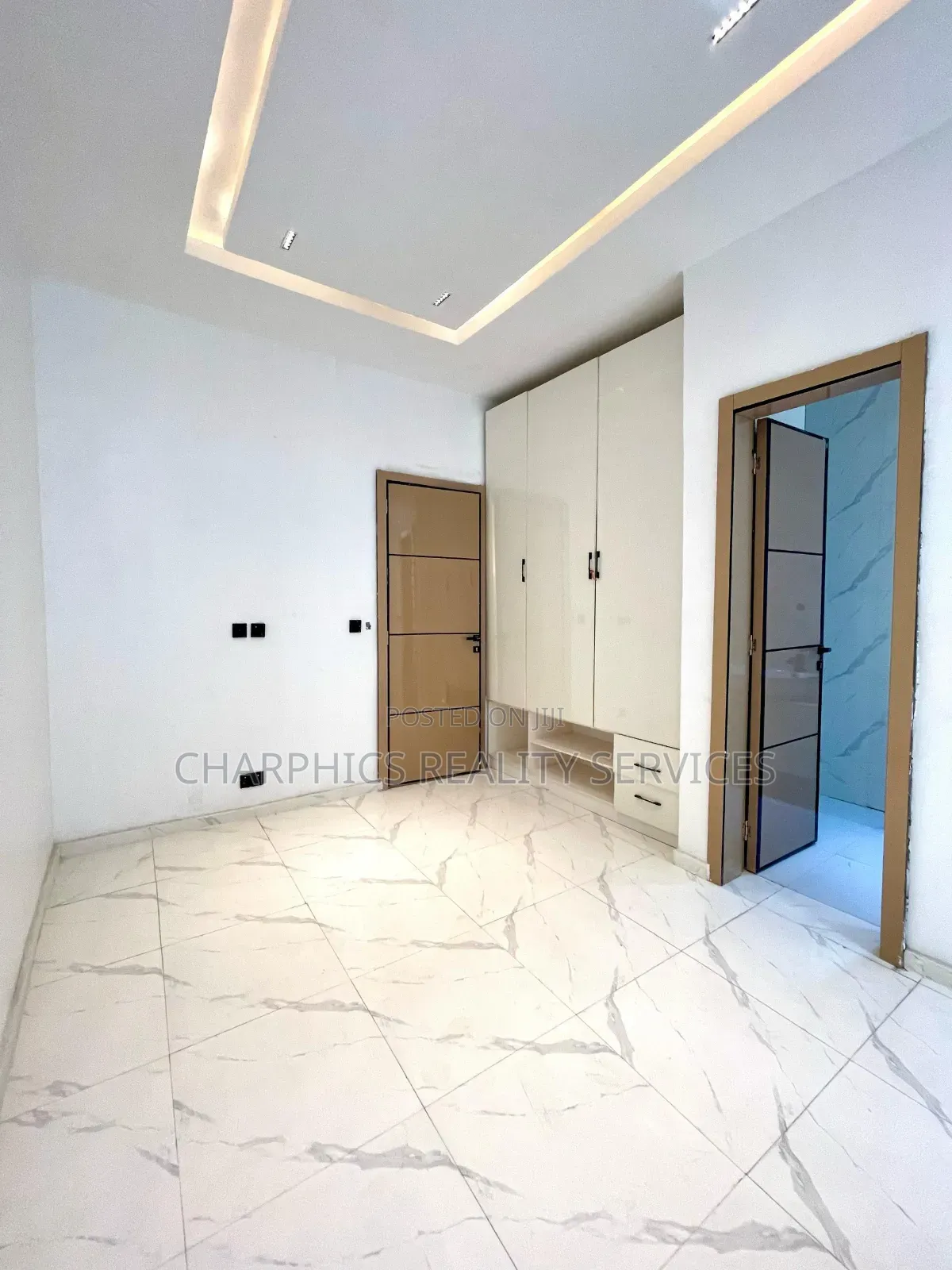 4bdrm Duplex in Ajah for sale