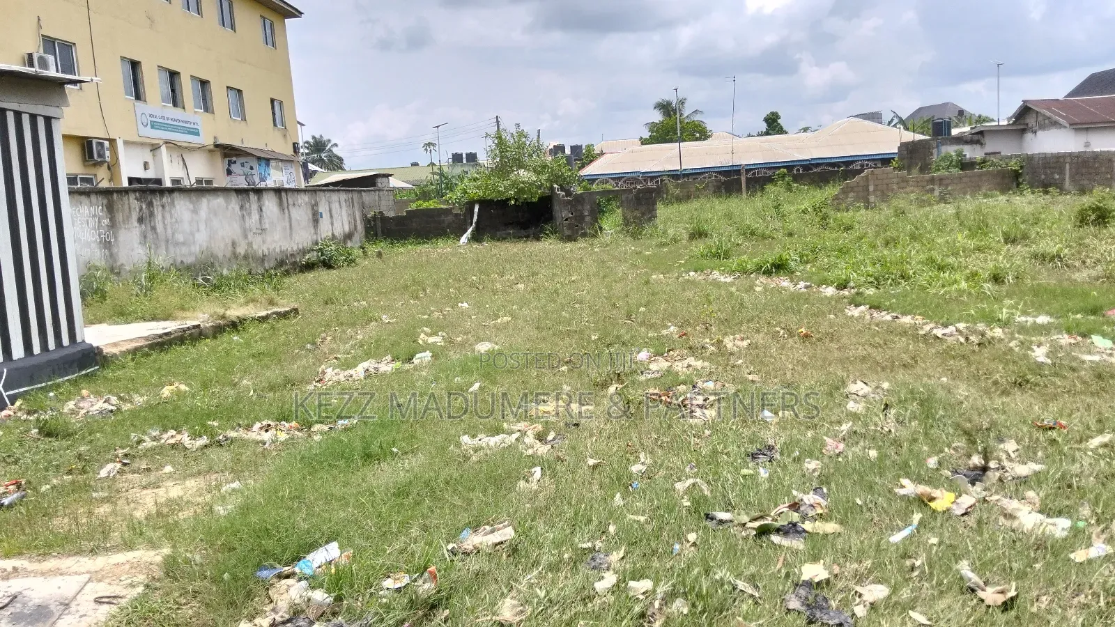 For Sale: 2 Plots on Eastwest Major Rd by MTN at Alakahia,Ph