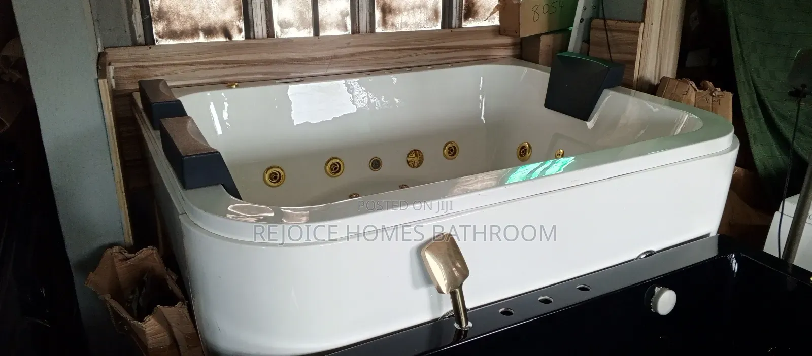 Luxury Executive 3 Seater Spa Jacuzzi