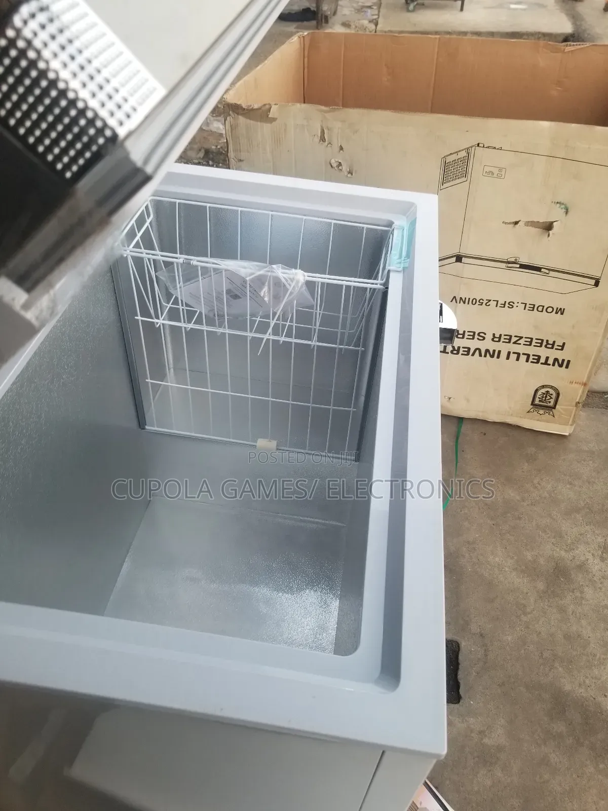 Scanfrost Inverter 250 Inv , Chest Freezer
