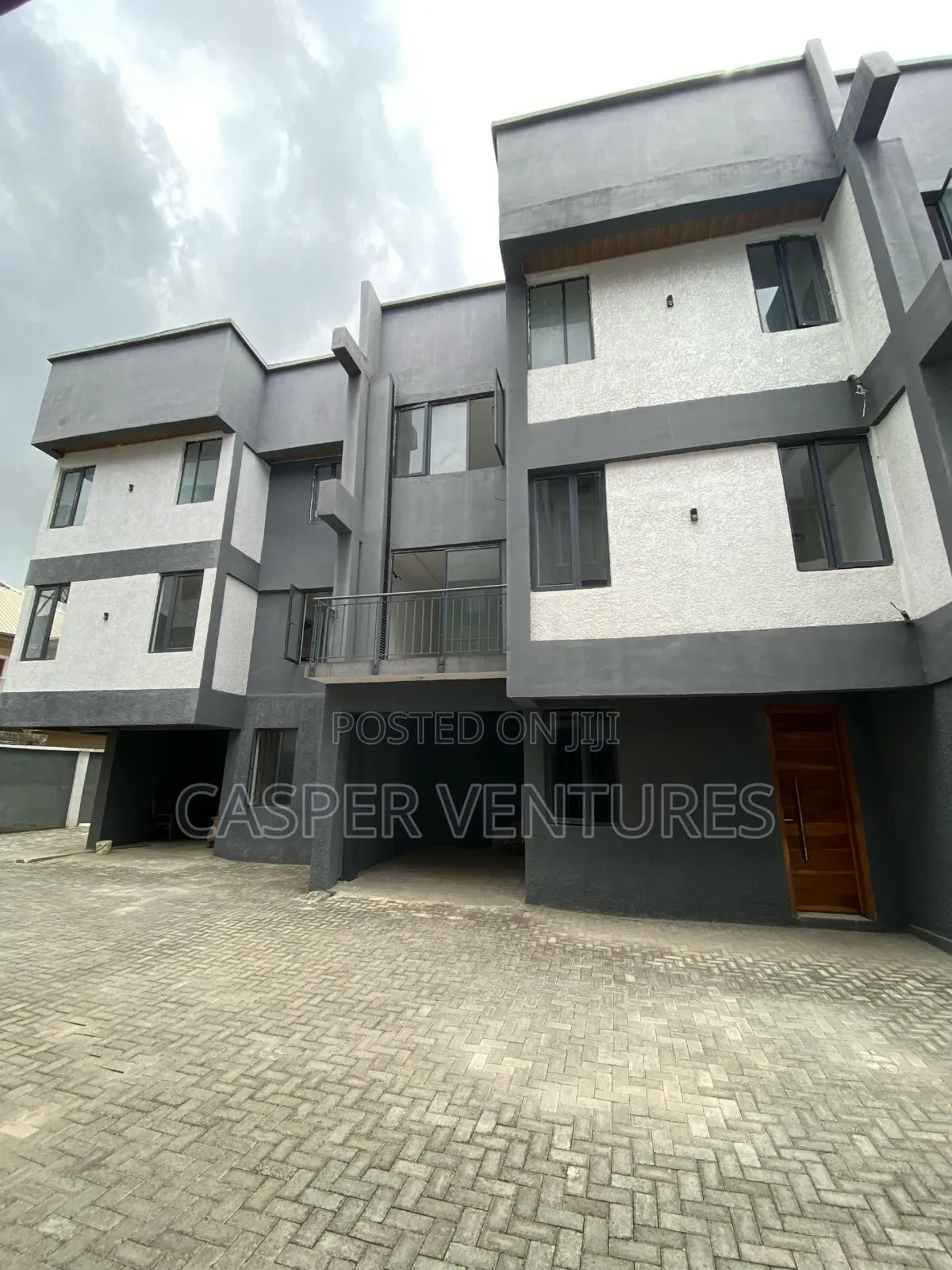 4bdrm Duplex in Sule, Agungi for rent
