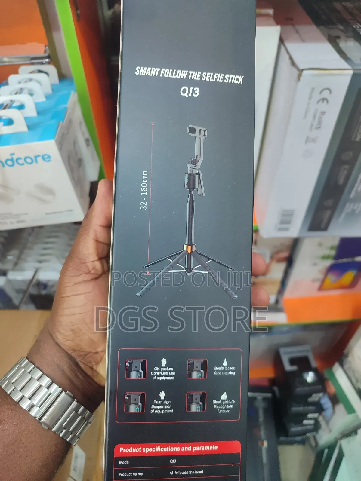 Q13 Smart Follow the Selfie Stick