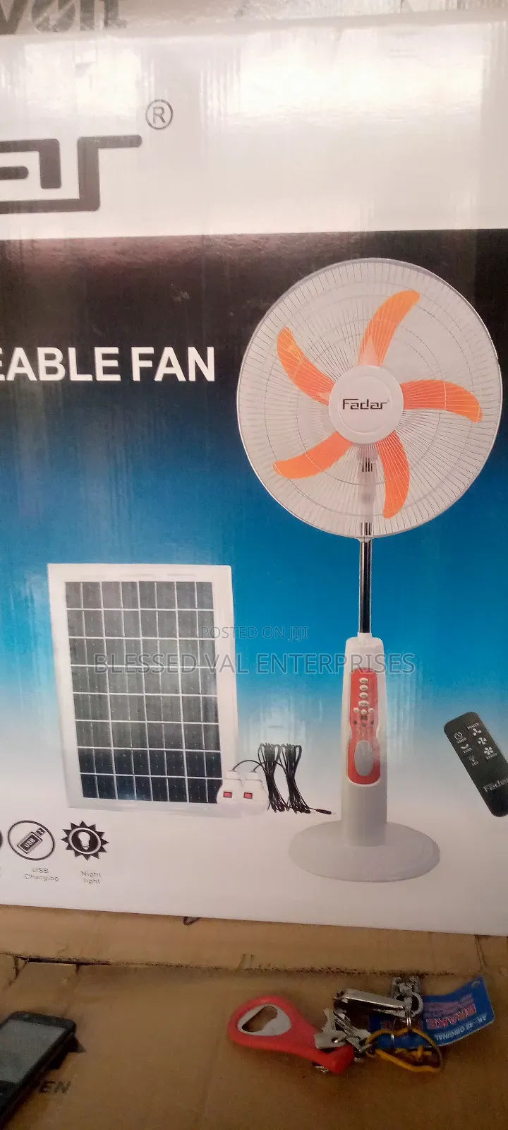18 Inches Solar Rechargeable Fan With Plan