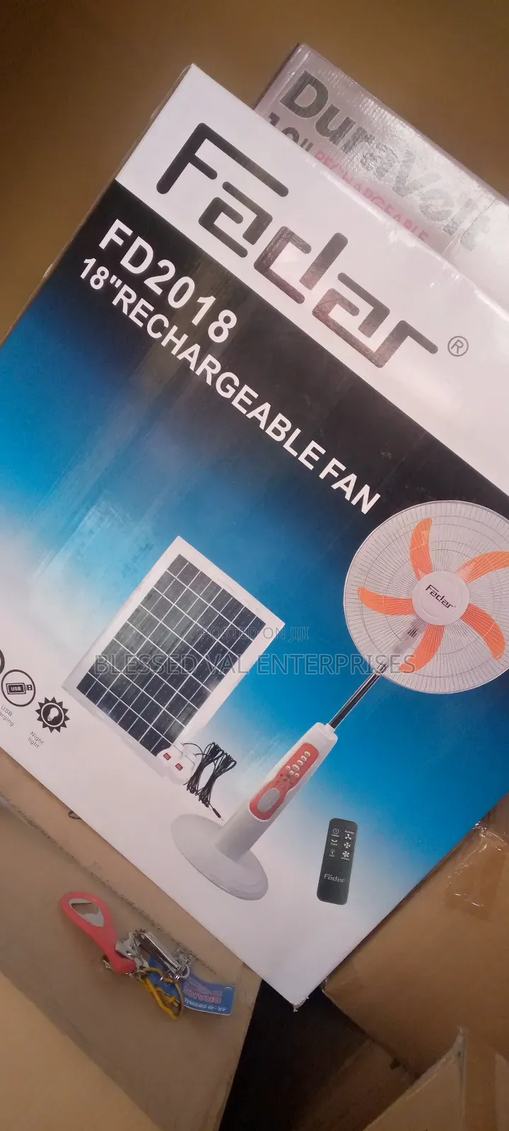 18 Inches Solar Rechargeable Fan With Plan