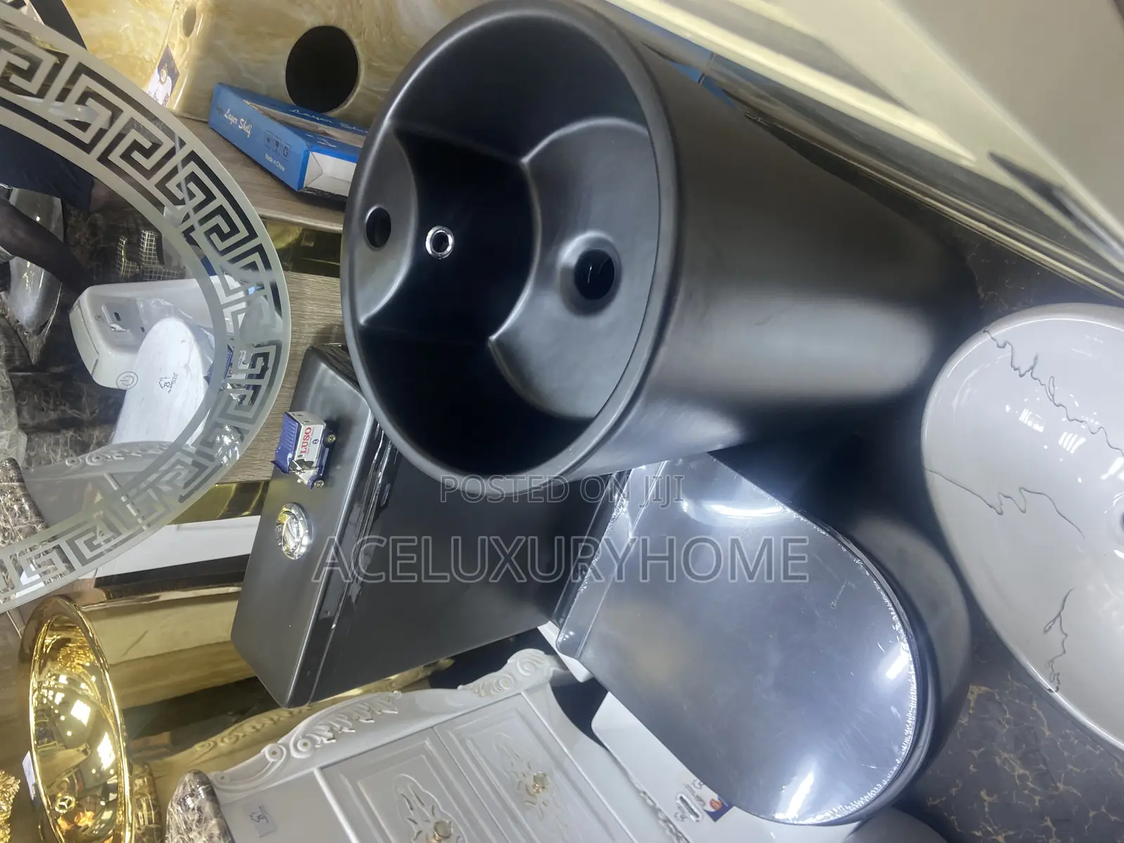 Water Closet Black Luxury