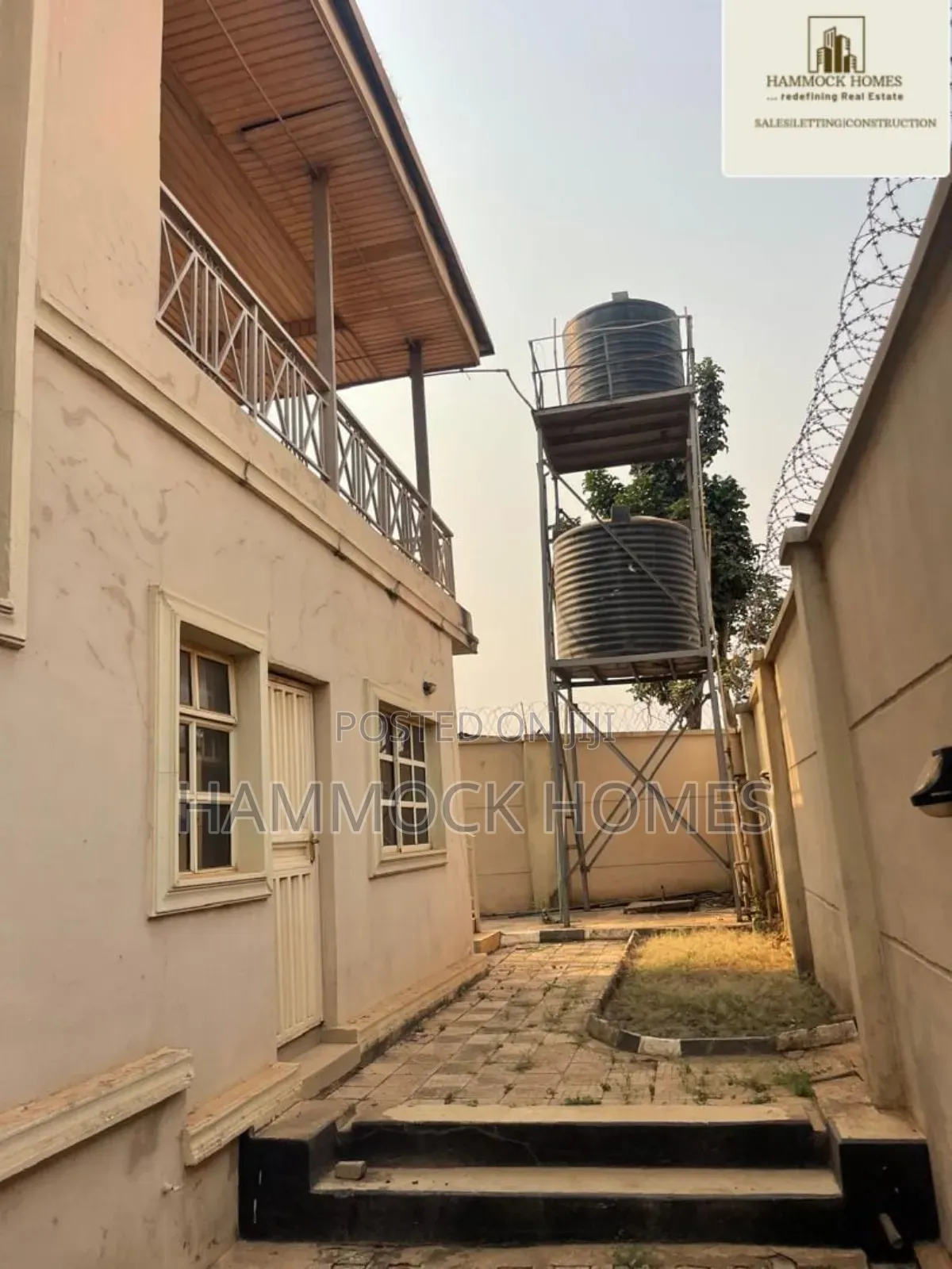 5bdrm Duplex in Akobo for sale