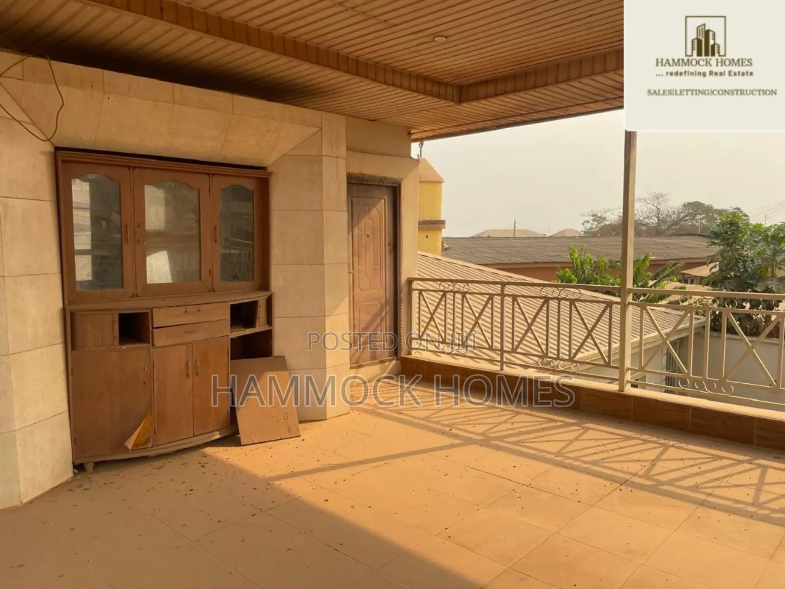 5bdrm Duplex in Akobo for sale
