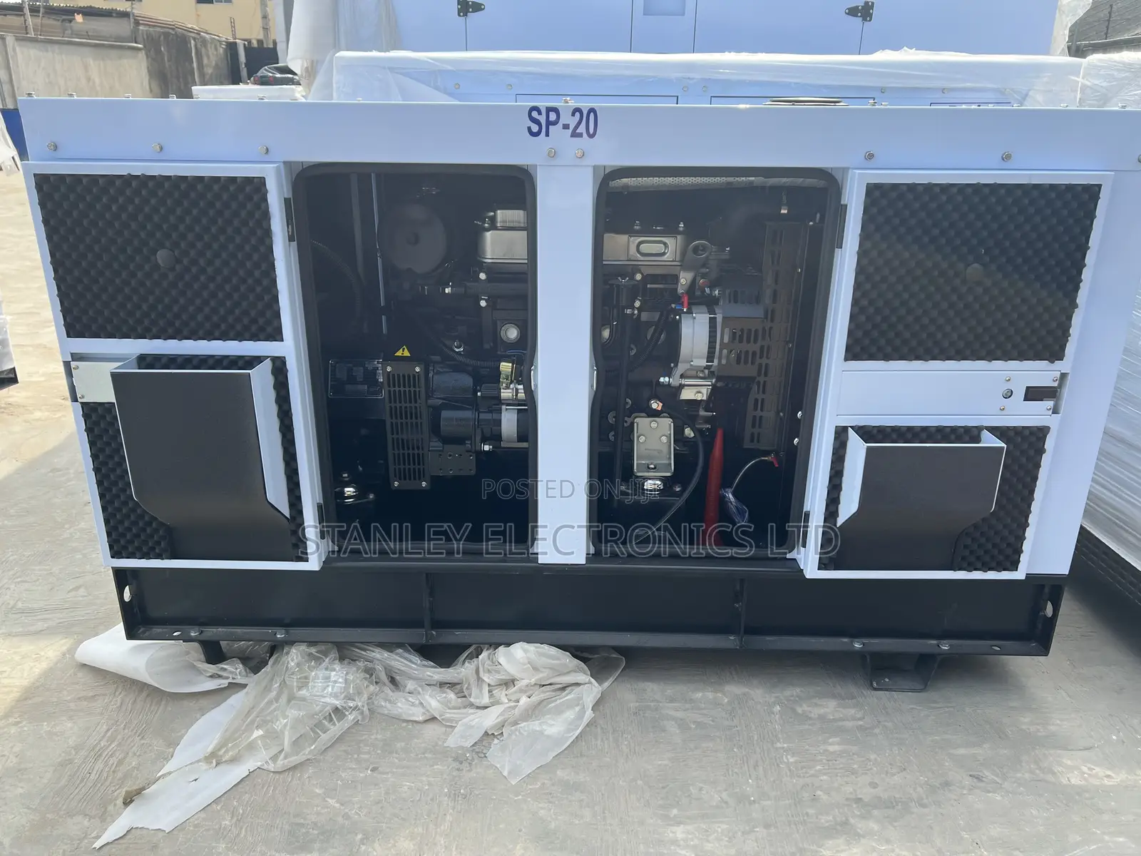 New Arrival of 20kva Perkins Soundproof Generator Diesel