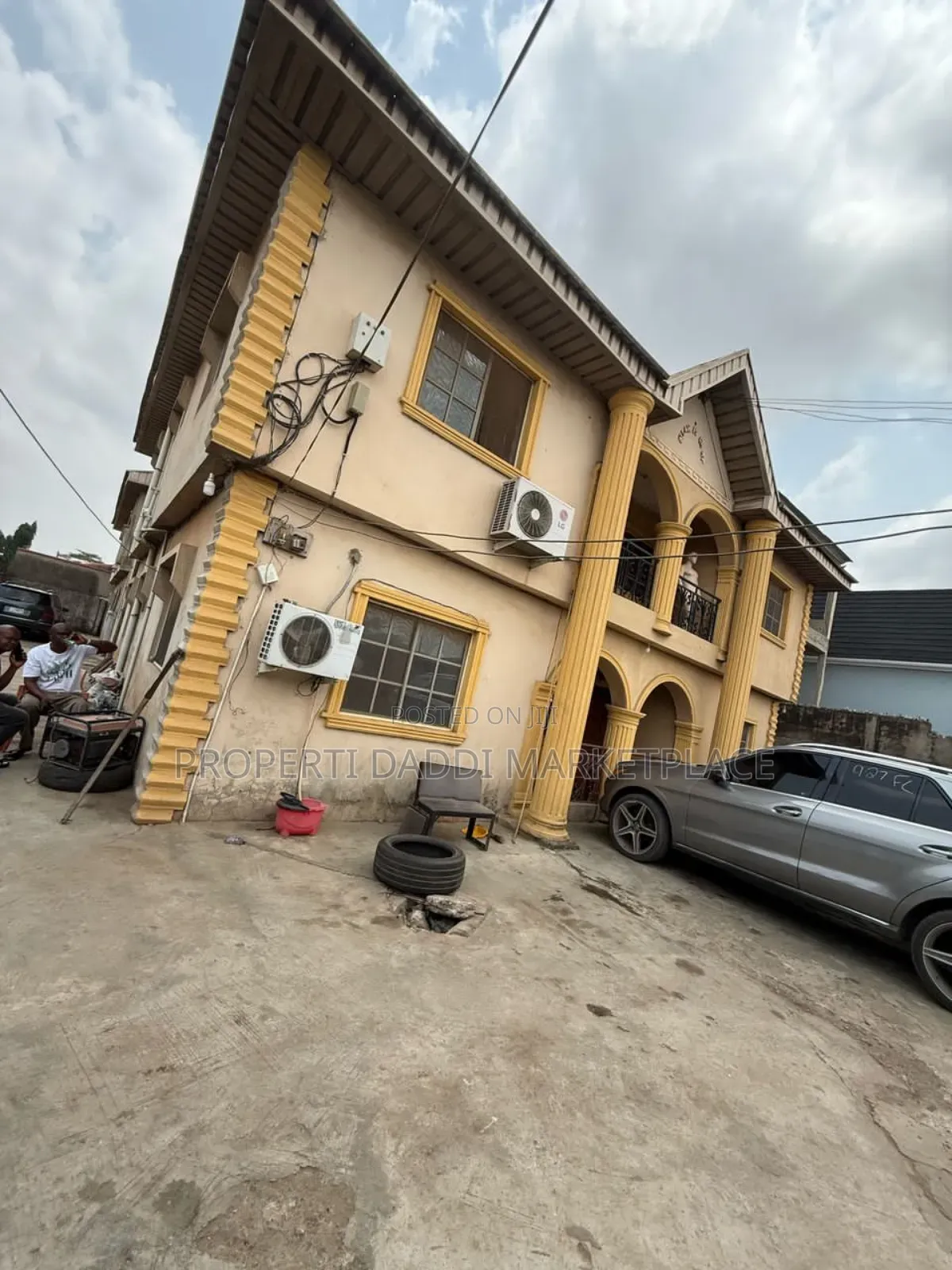 Commercial Building for Sale:- Flats and Shops Facing the Rd