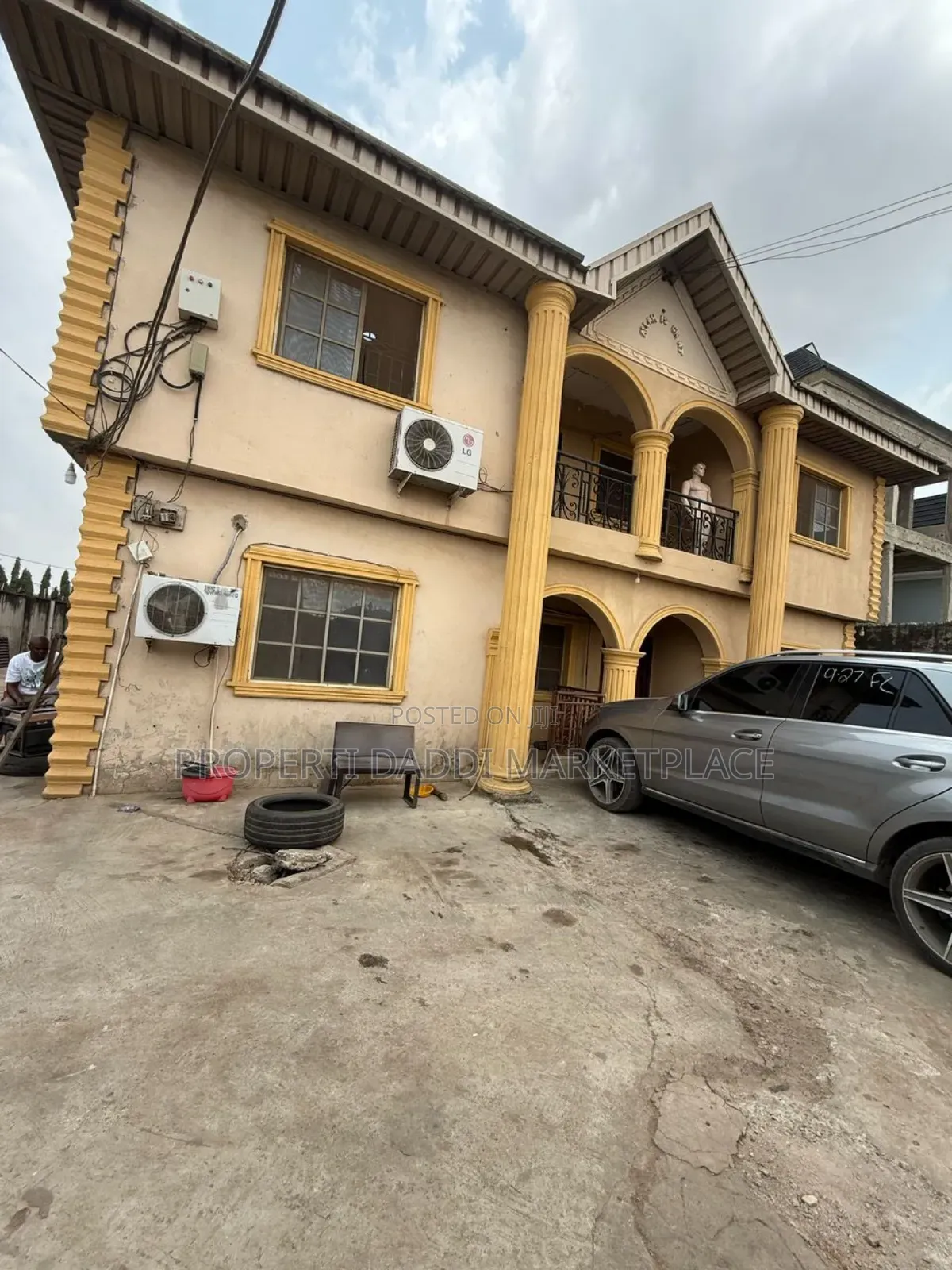 Commercial Building for Sale:- Flats and Shops Facing the Rd