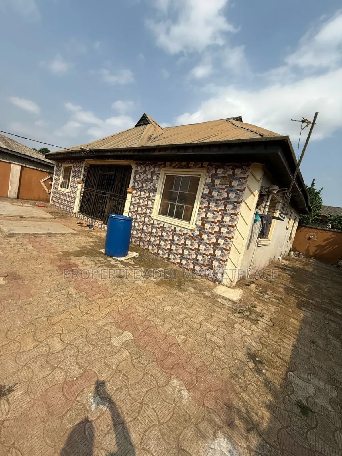 3bdrm Bungalow in Ayobo for sale