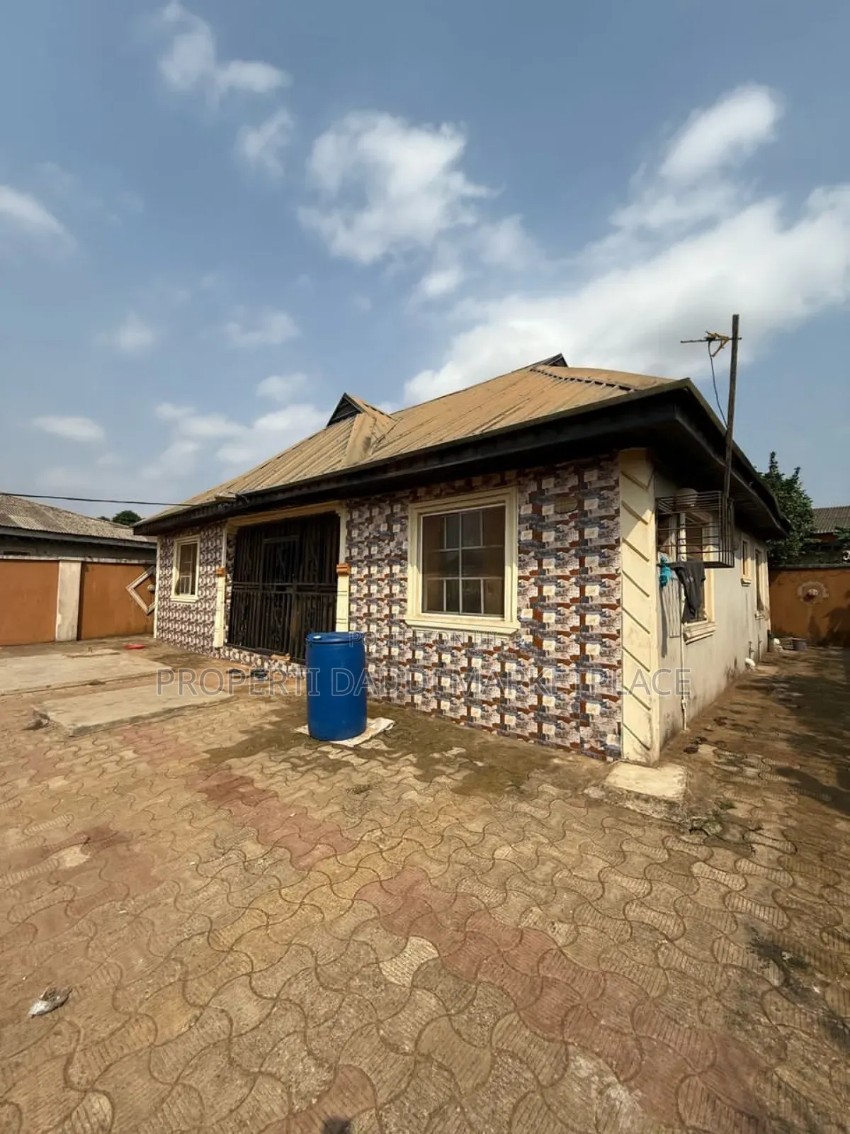 3bdrm Bungalow in Ayobo for sale
