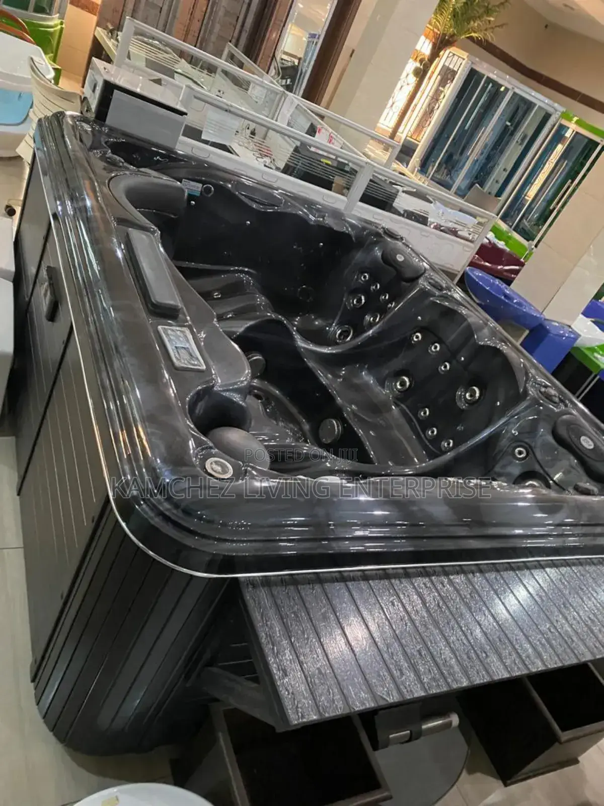 Luxury 2 Person Hot Jacuzzi With Jets Temperature Control
