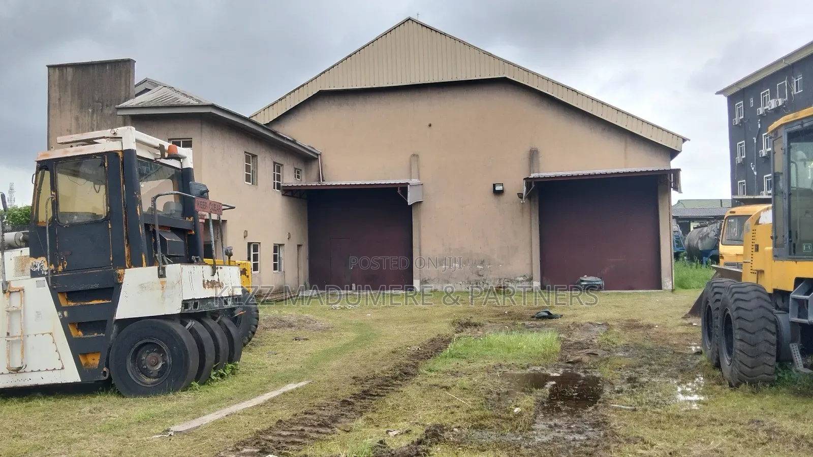 For Sale: Warehouse on 13 Plots on Major Stadium Rd