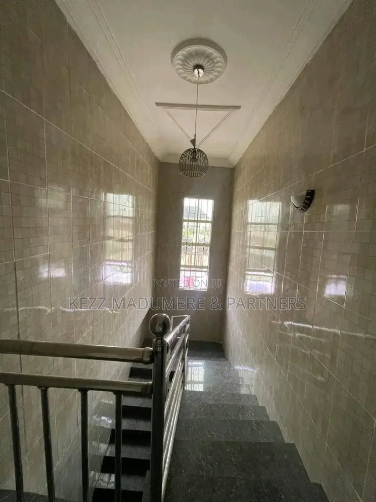 7bdrm Duplex in Rumuaghulu Port for sale