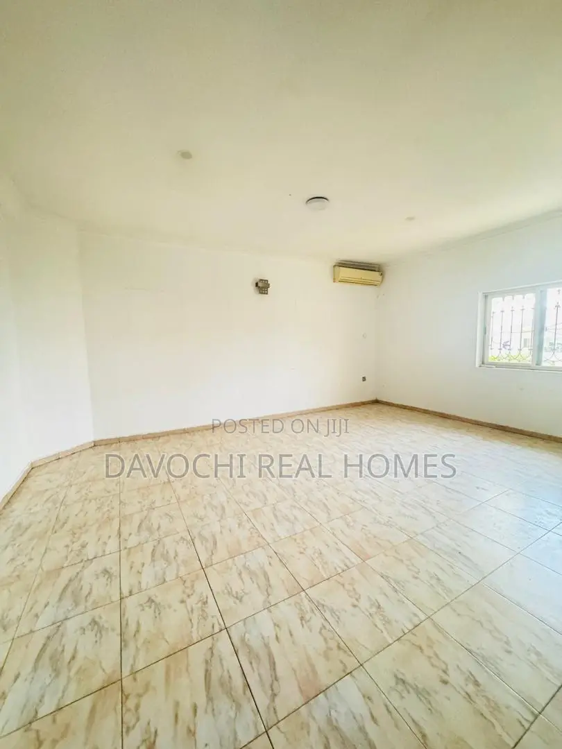 5bdrm Apartment in Vgc, Lekki Phase 2 for rent