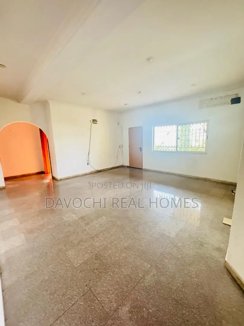 5bdrm Apartment in Vgc, Lekki Phase 2 for rent