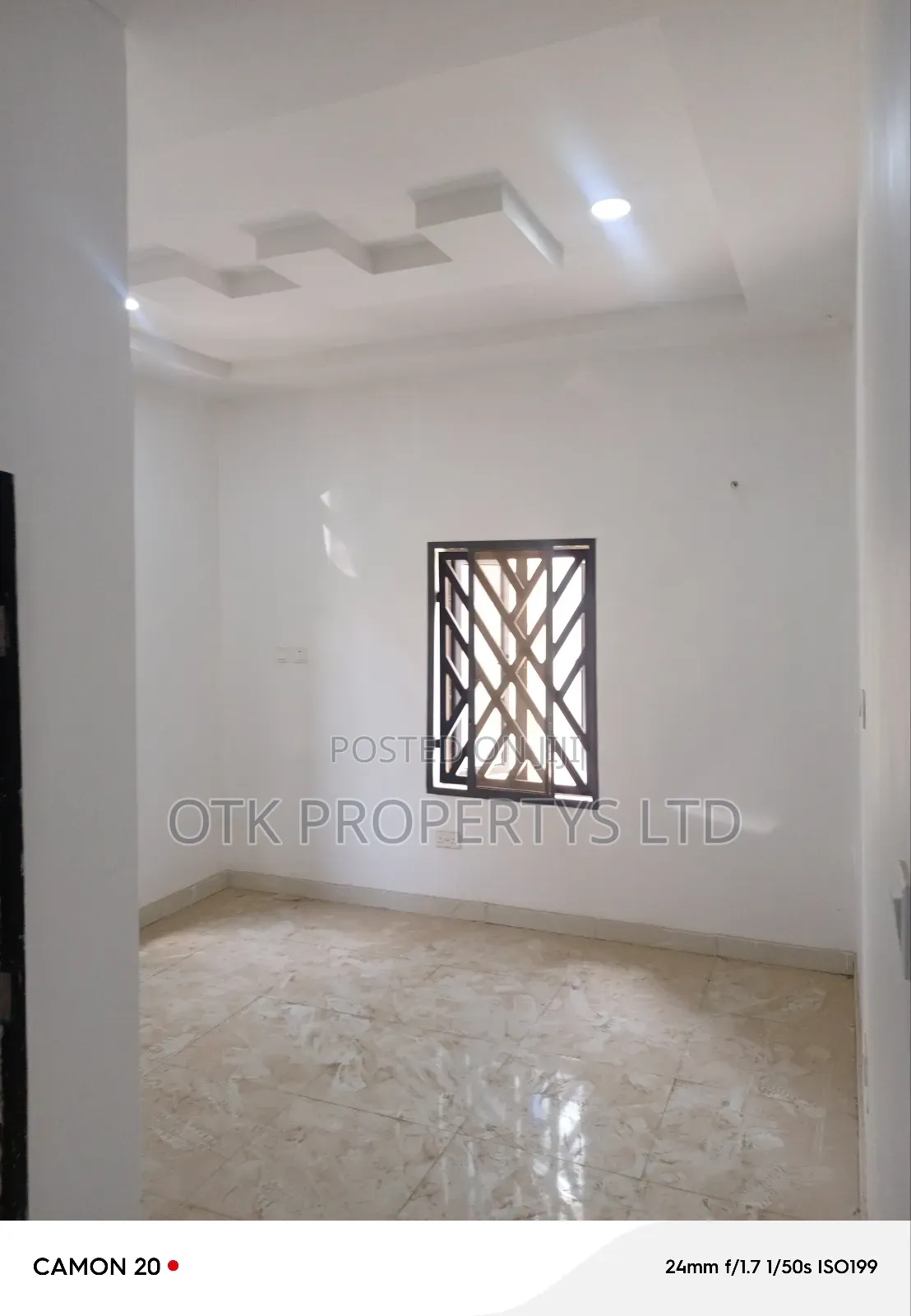 2bdrm Block of Flats in By Navy Quarters for rent