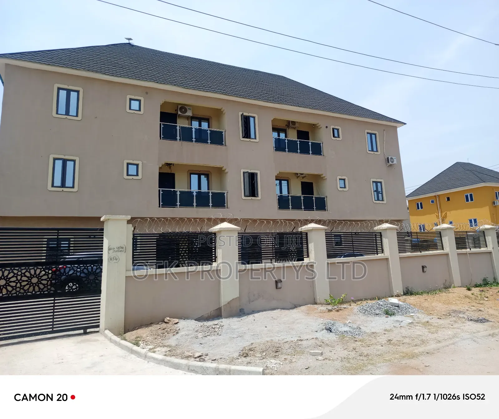 2bdrm Block of Flats in By Navy Quarters for rent