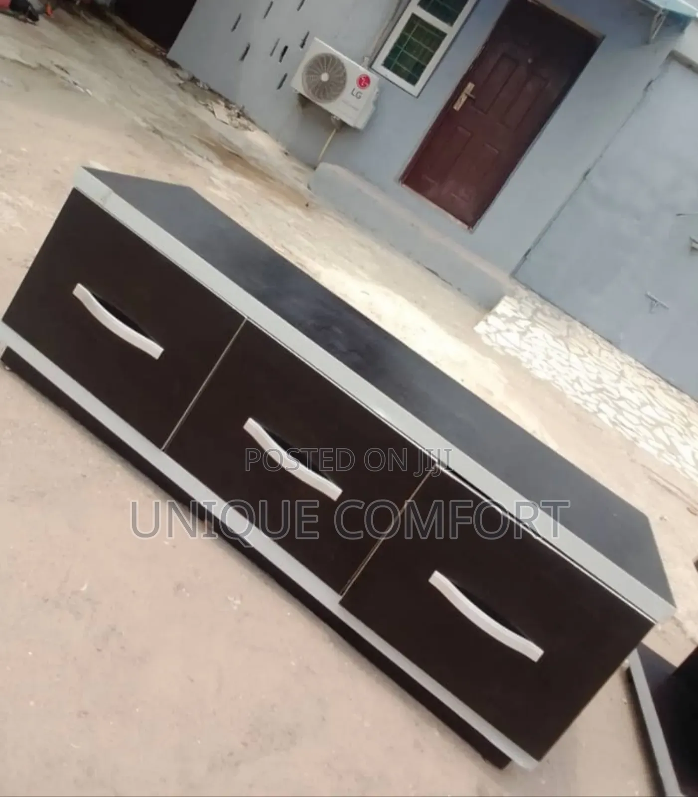 Top Quality Tv Stand and Adjustable Center Table