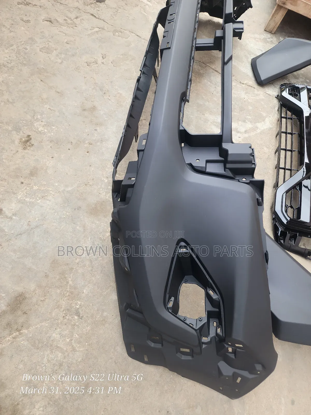Empty Front Bumper Hilux 2024-2025