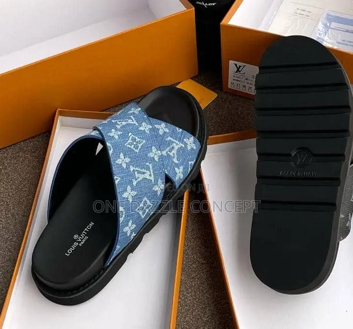 Louis Vuitton Supreme Slippers