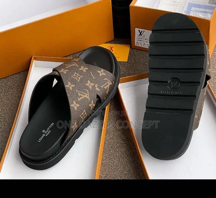 Louis Vuitton Supreme Slippers
