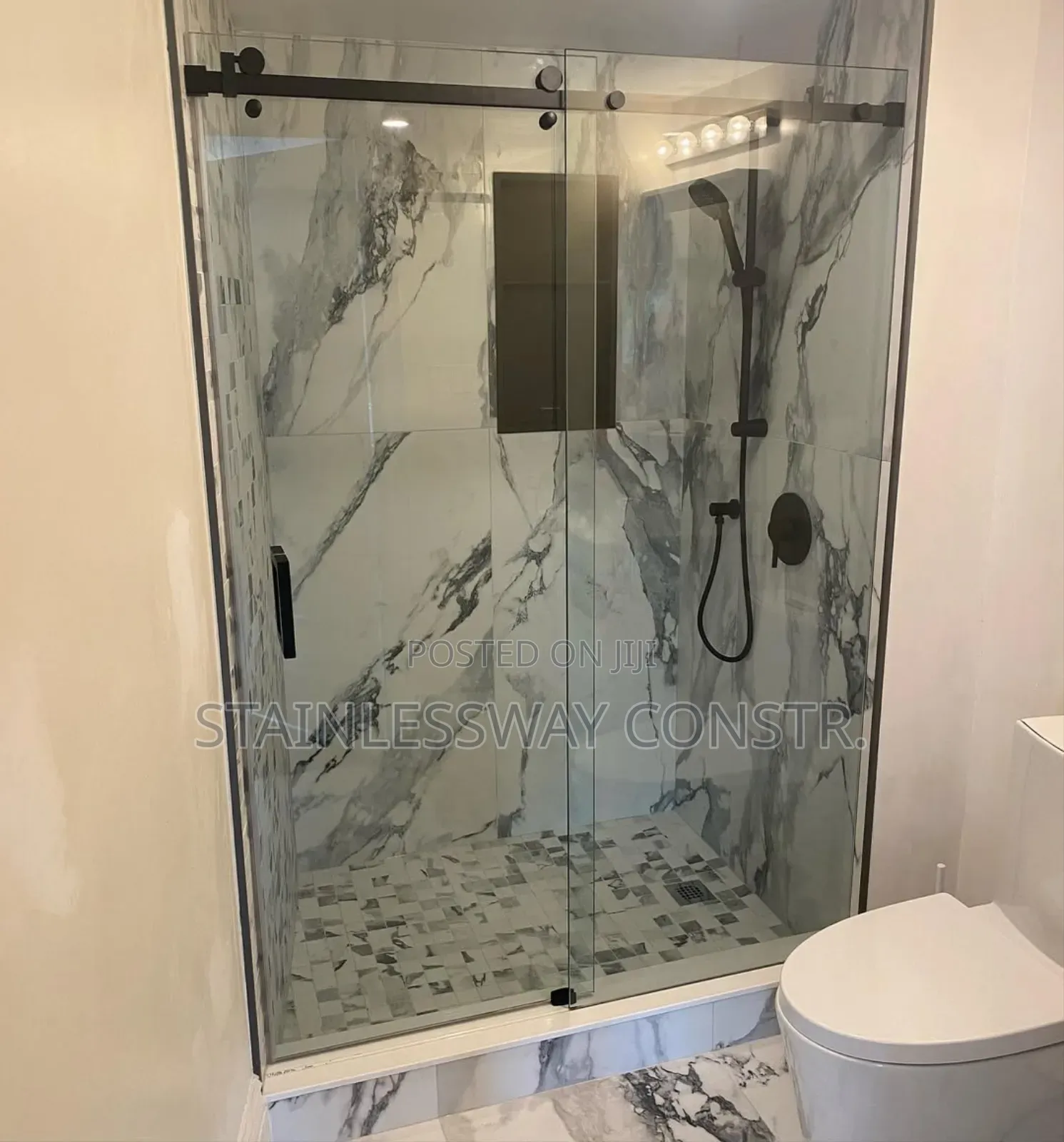 Shower Glass Cubicle With Foreign Sliding Roller/Black Acce.