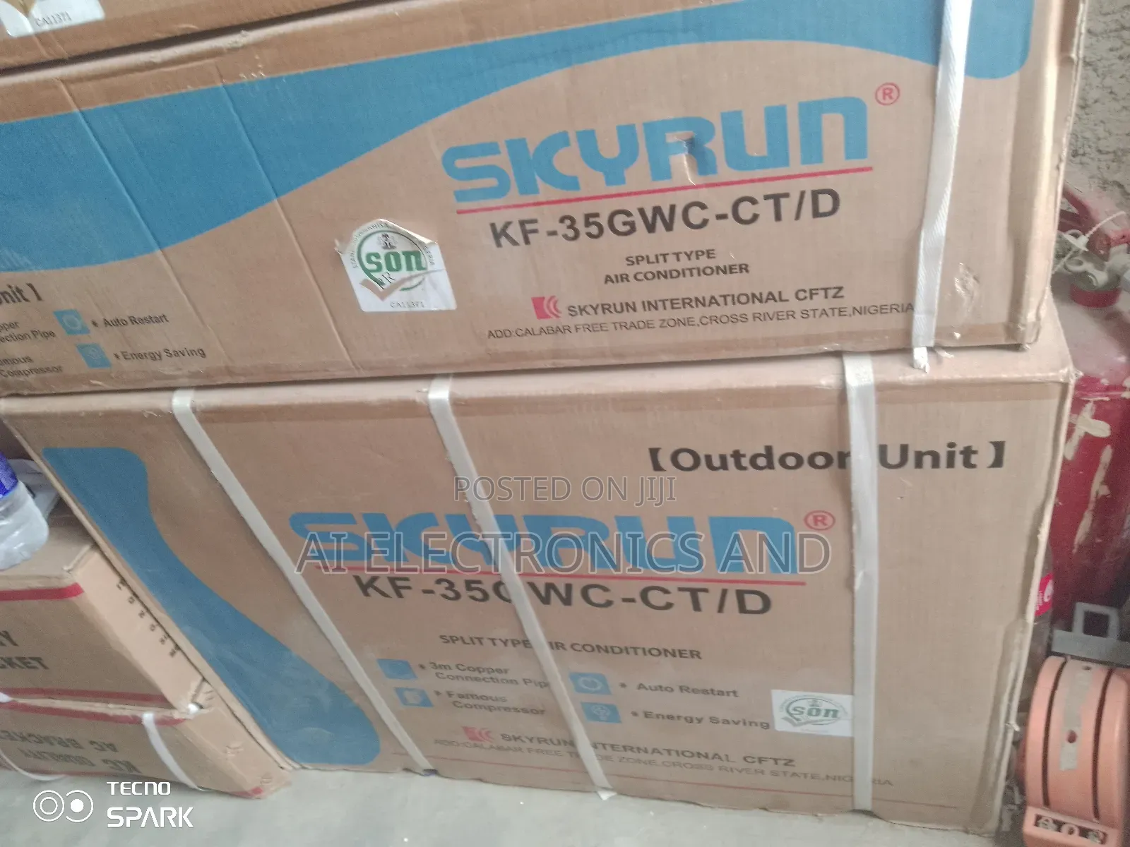 Skyrun Air Conditioner 1.5hp White Color