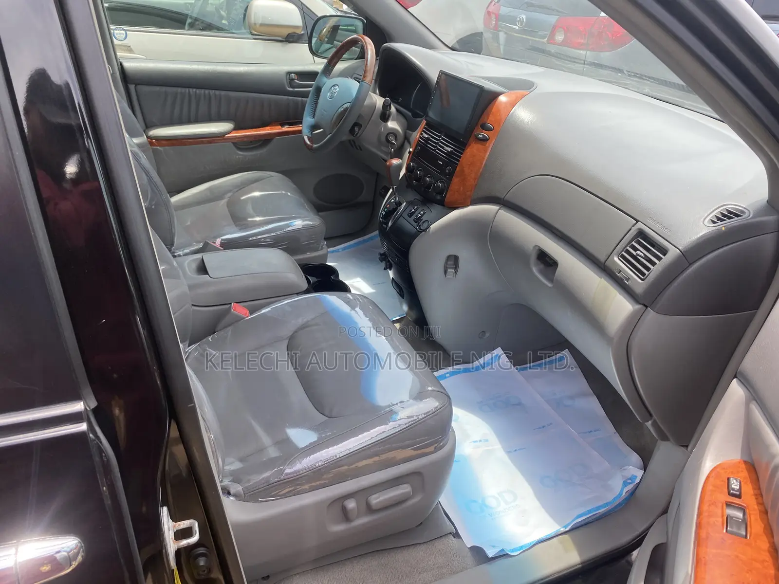 Toyota Sienna Limited 7 Passenger 2010 Black