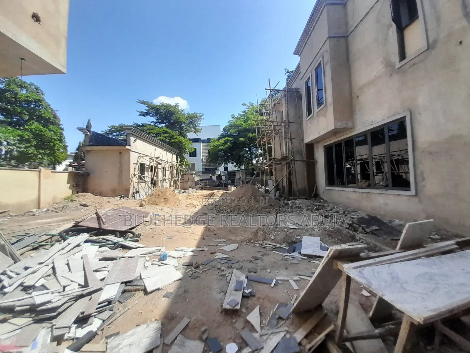 7bdrm Mansion in Asokoro for sale