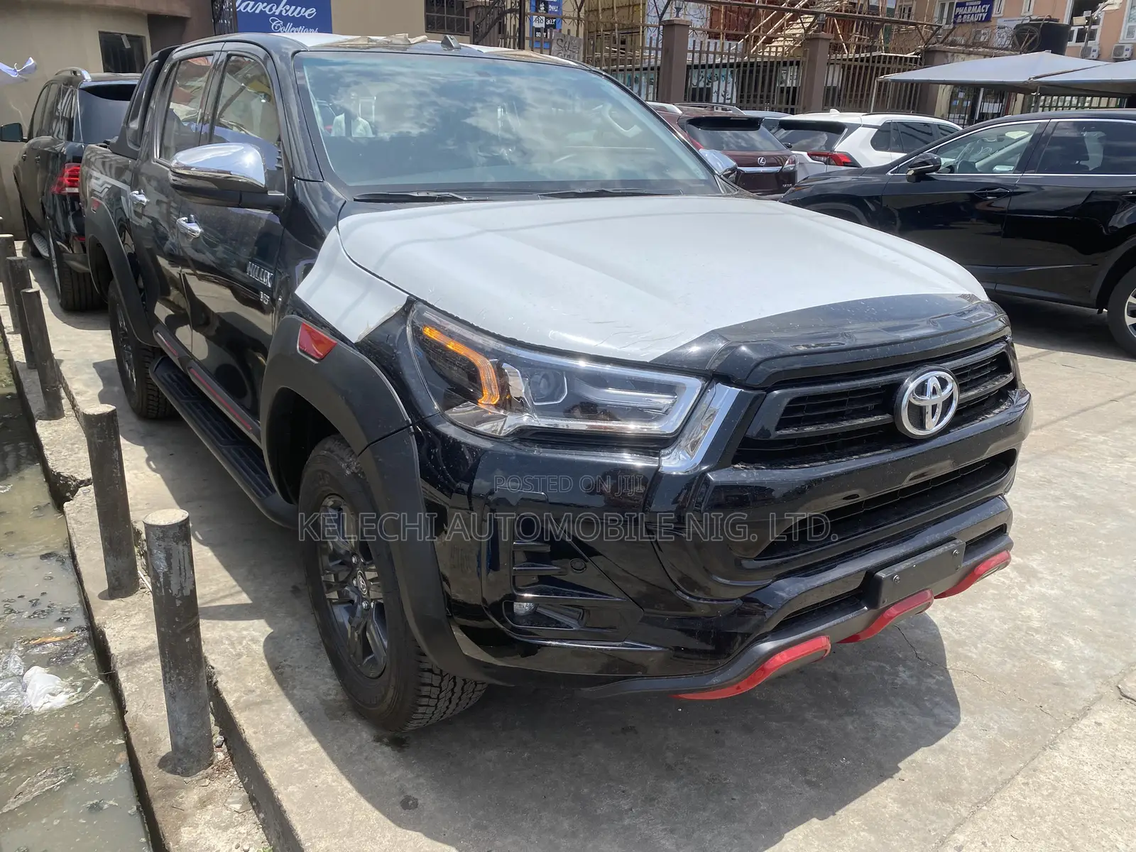 New Toyota Hilux 2024 Black