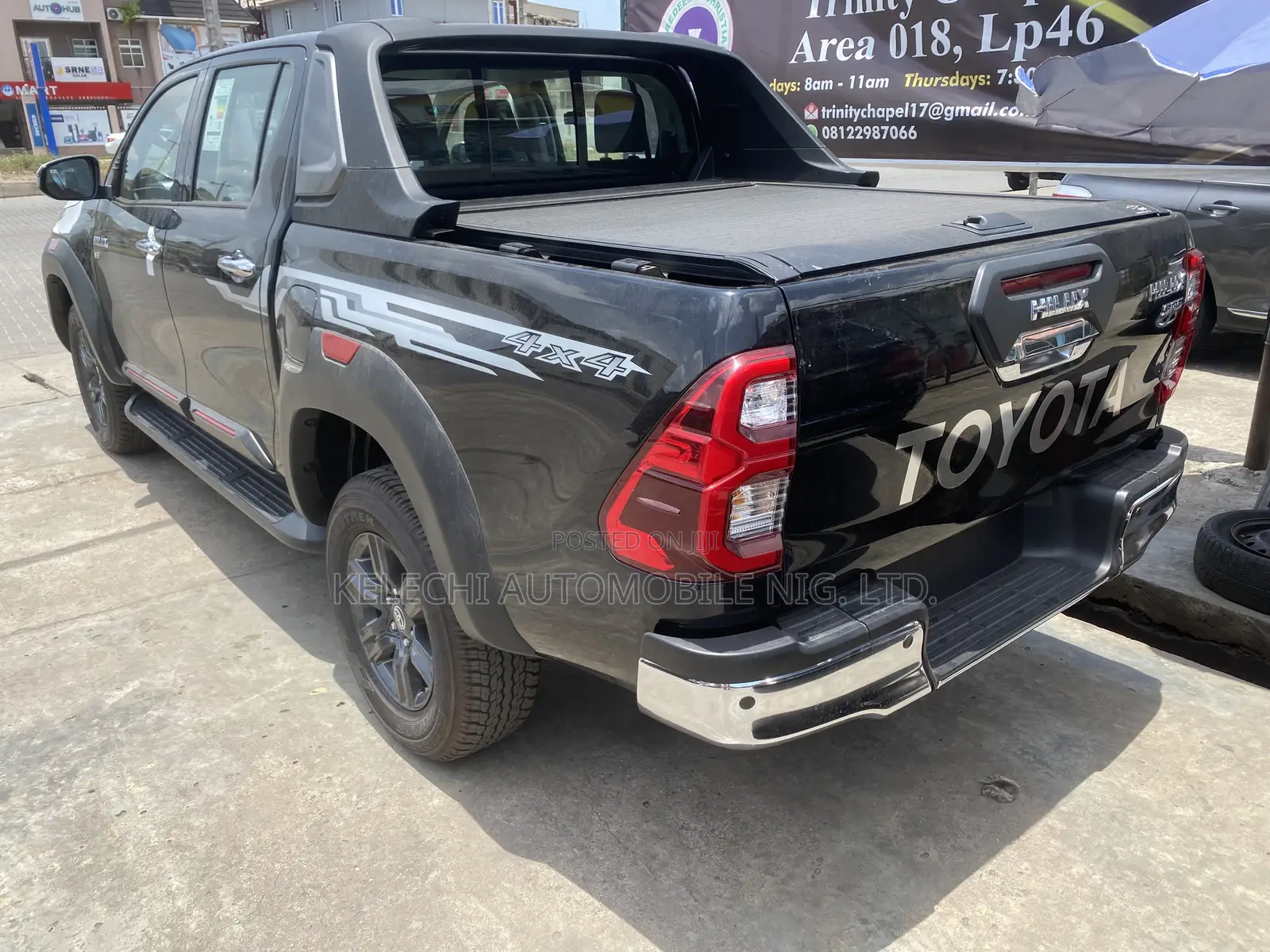 New Toyota Hilux 2024 Black