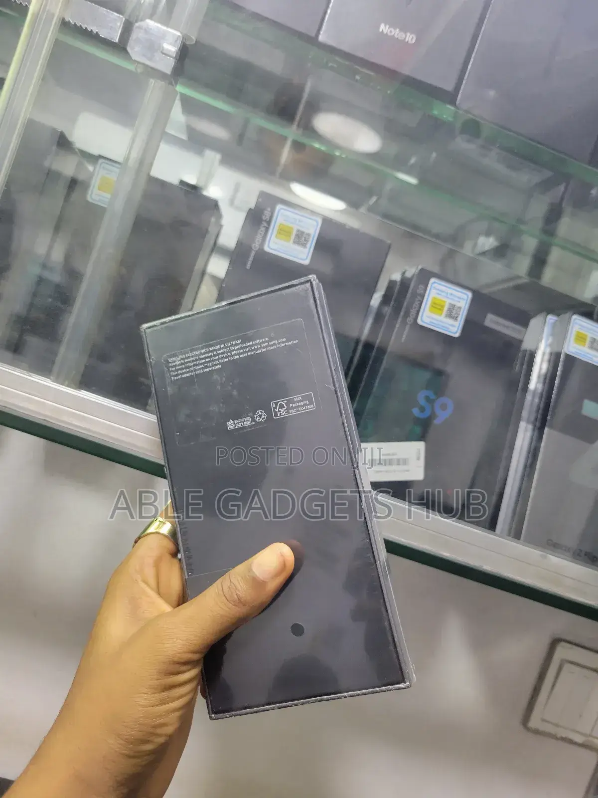 New Samsung Galaxy Z Flip4 256 GB