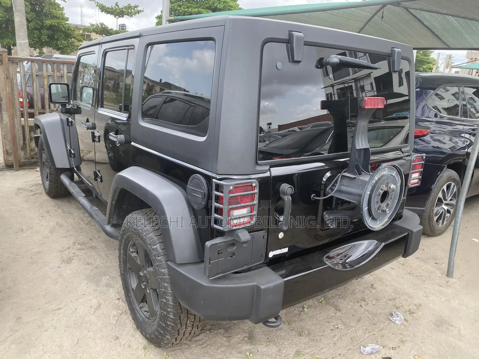 Jeep Wrangler Sahara 2012 Black