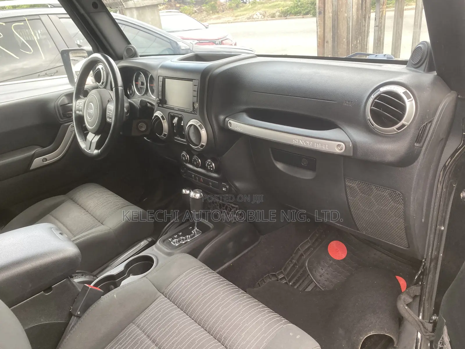 Jeep Wrangler Sahara 2012 Black