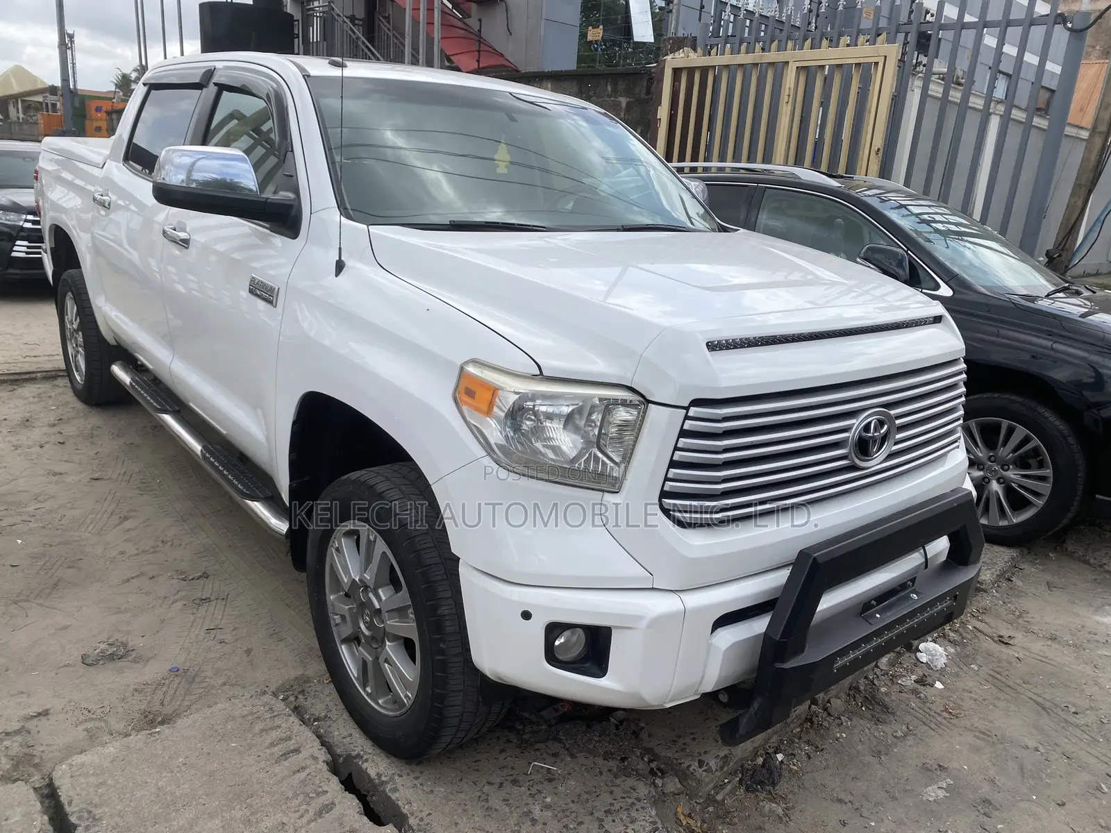 Toyota Tundra 2015 White