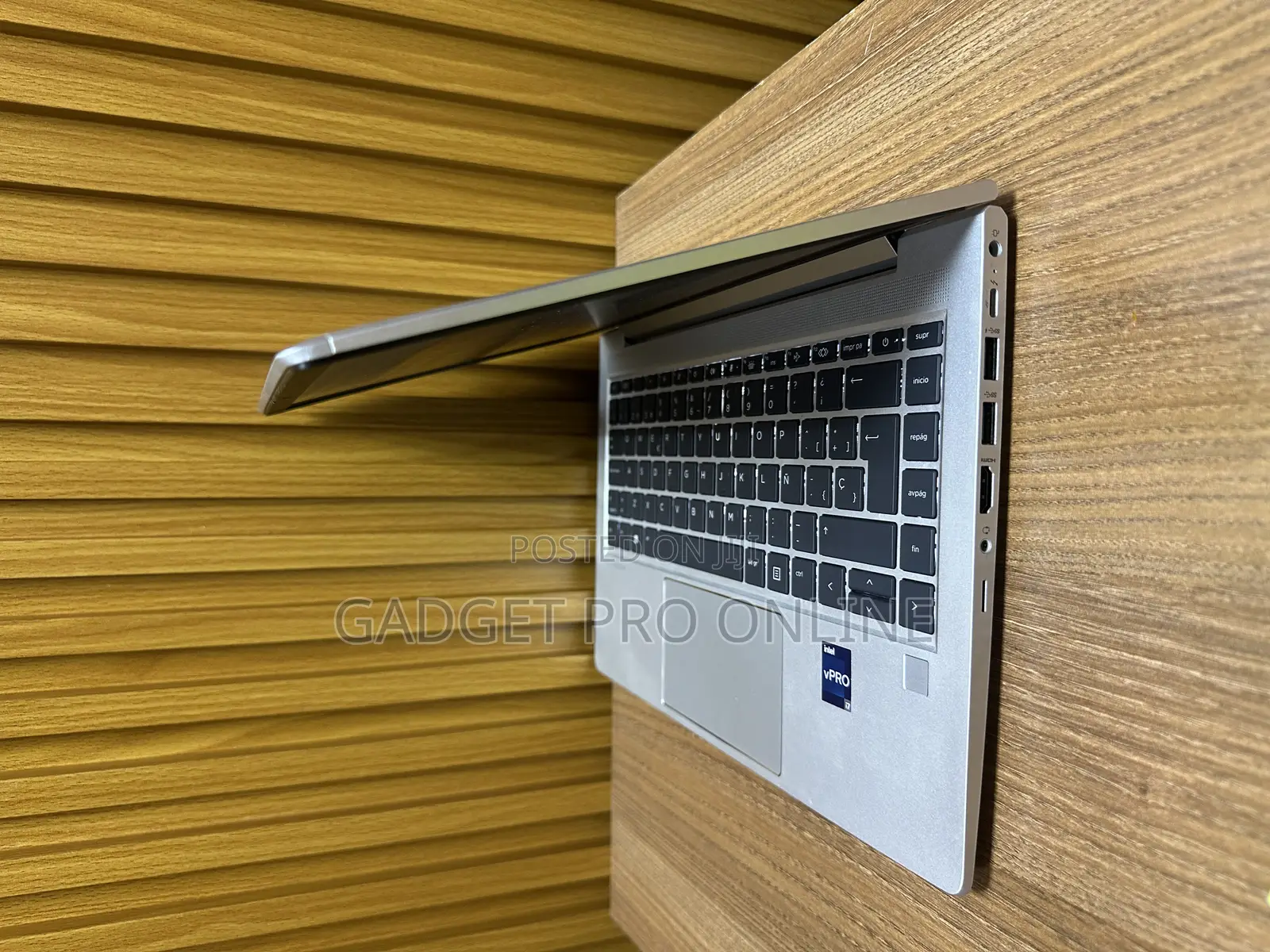 Laptop HP EliteBook 640 G10 16GB Intel Core I7 SSD 512GB