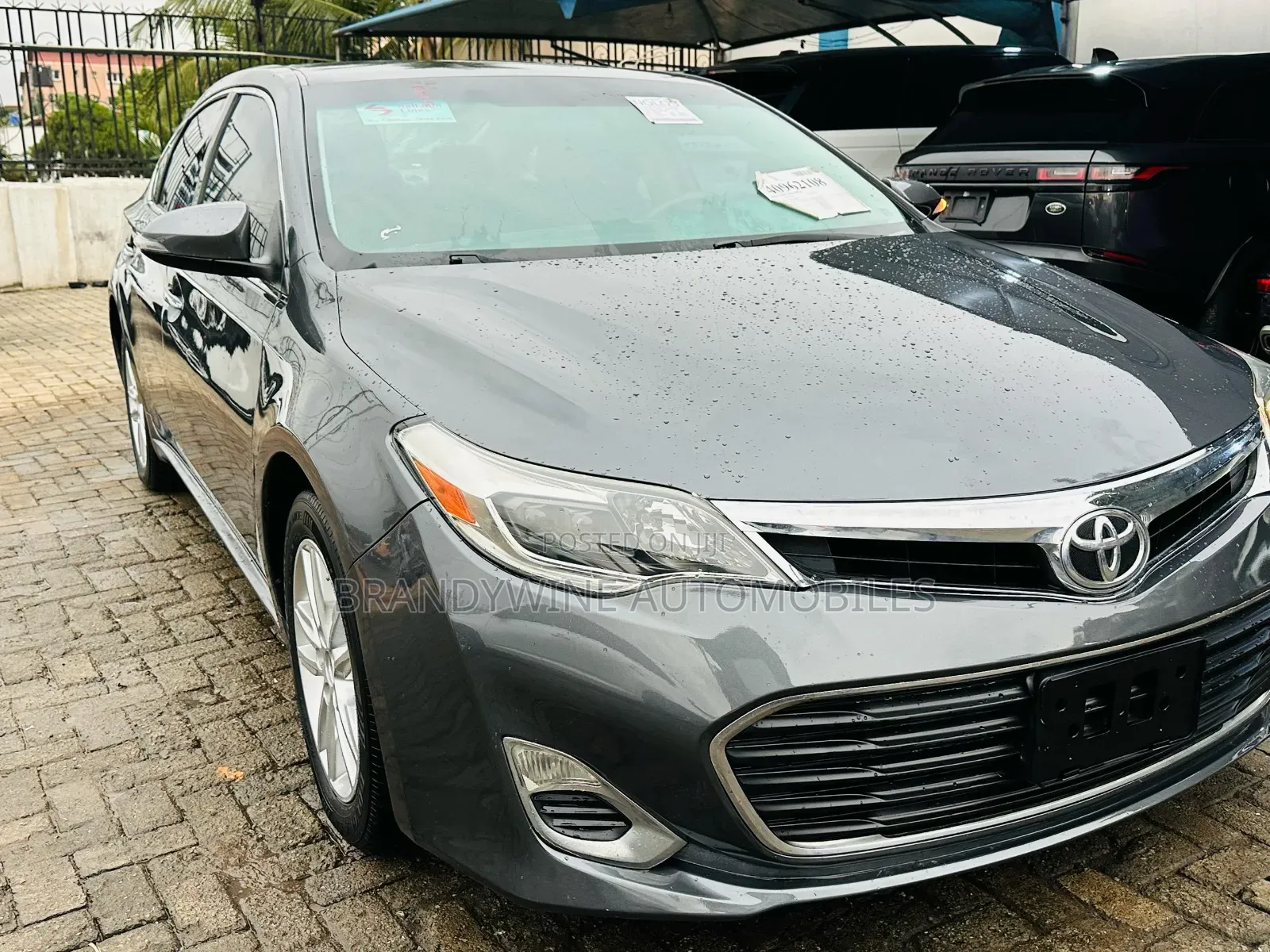 Toyota Avalon XLE Premium Sedan FWD (3.5L 6cyl 6A) 2013 Gray