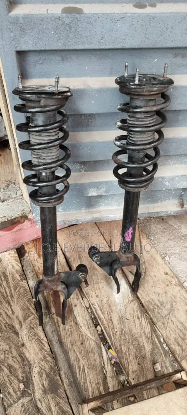 Shock Absorber Jeep Cherokee 2018