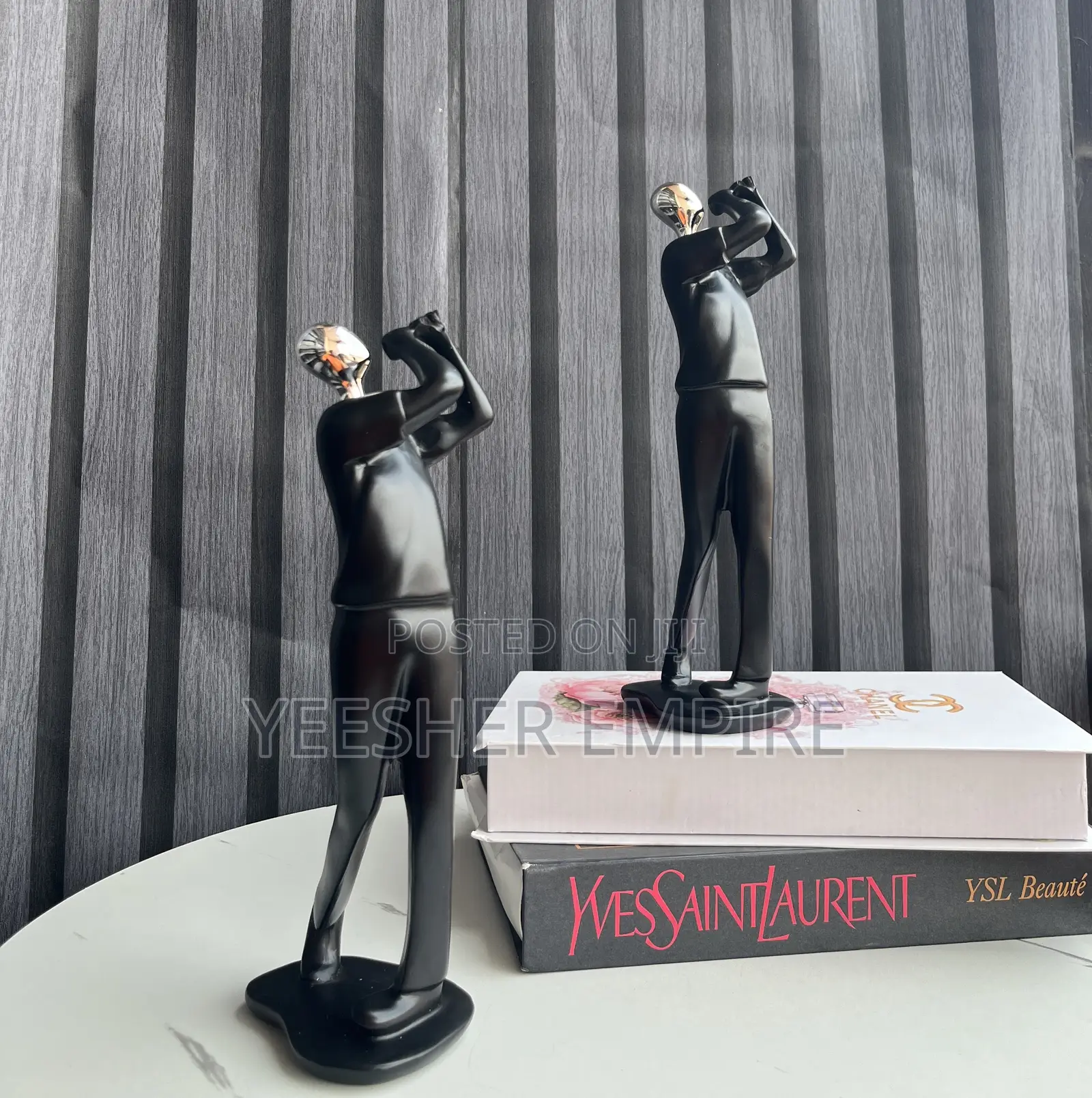 Decorative Figurines