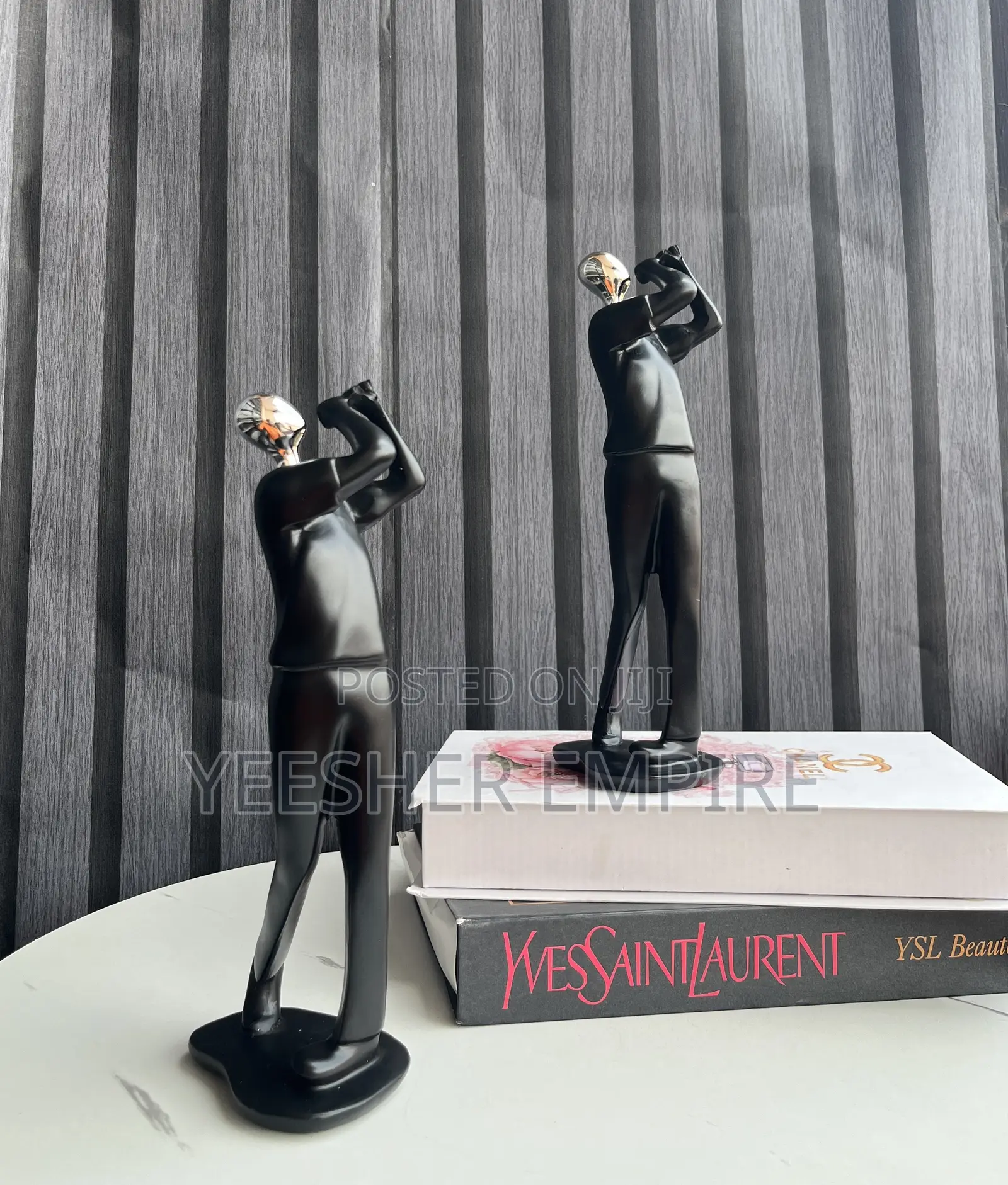 Decorative Figurines