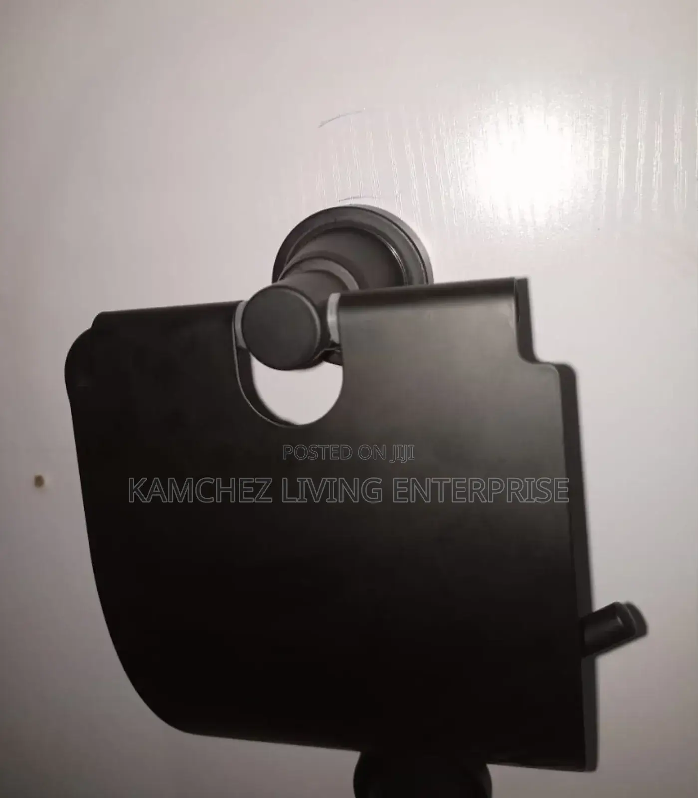 Wall-Mounted Tissue Paper Holder – Durable Rustproof