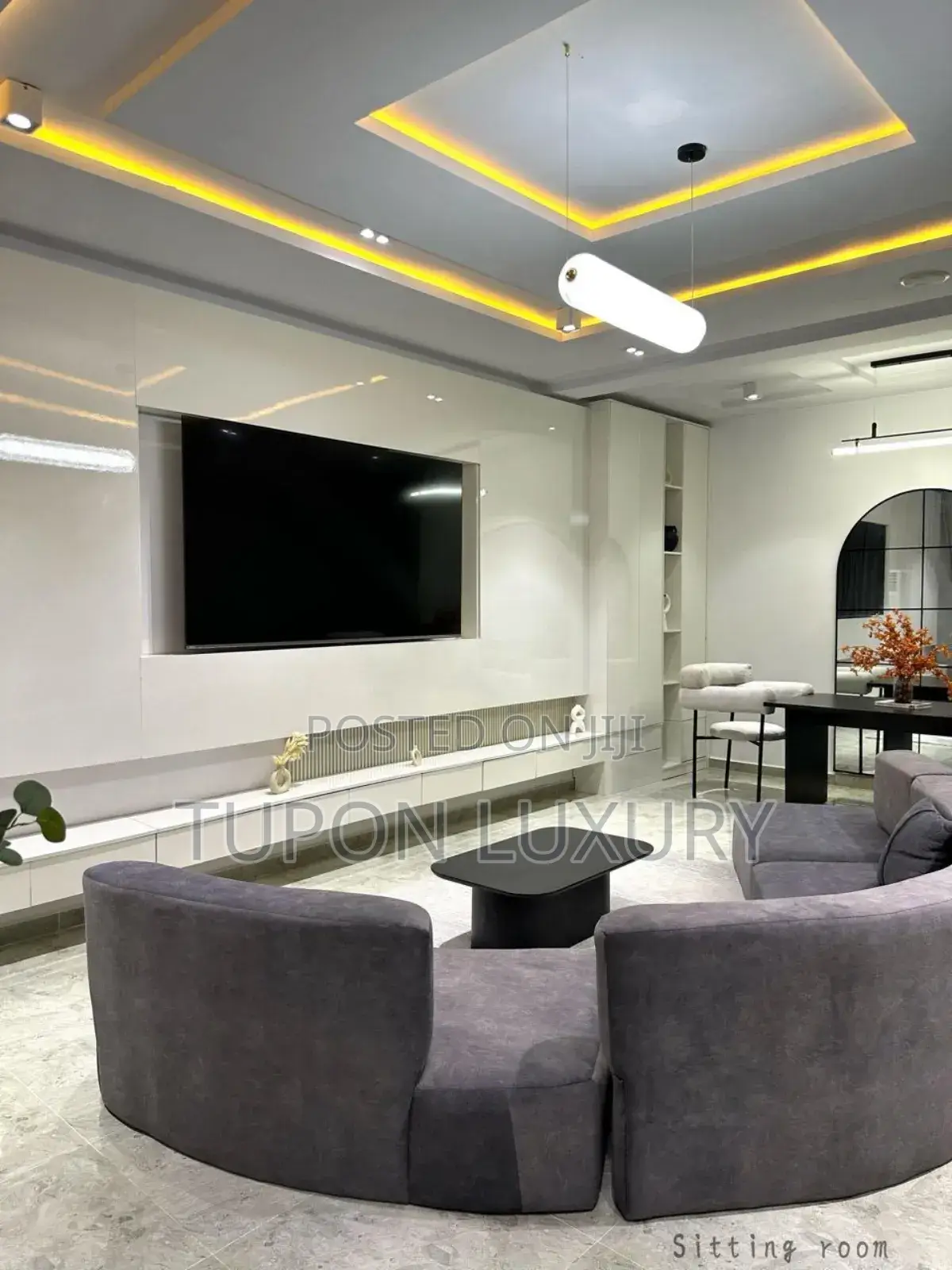 Luxury 4bed With Ps5, Snooker, Pool and Bath Tub