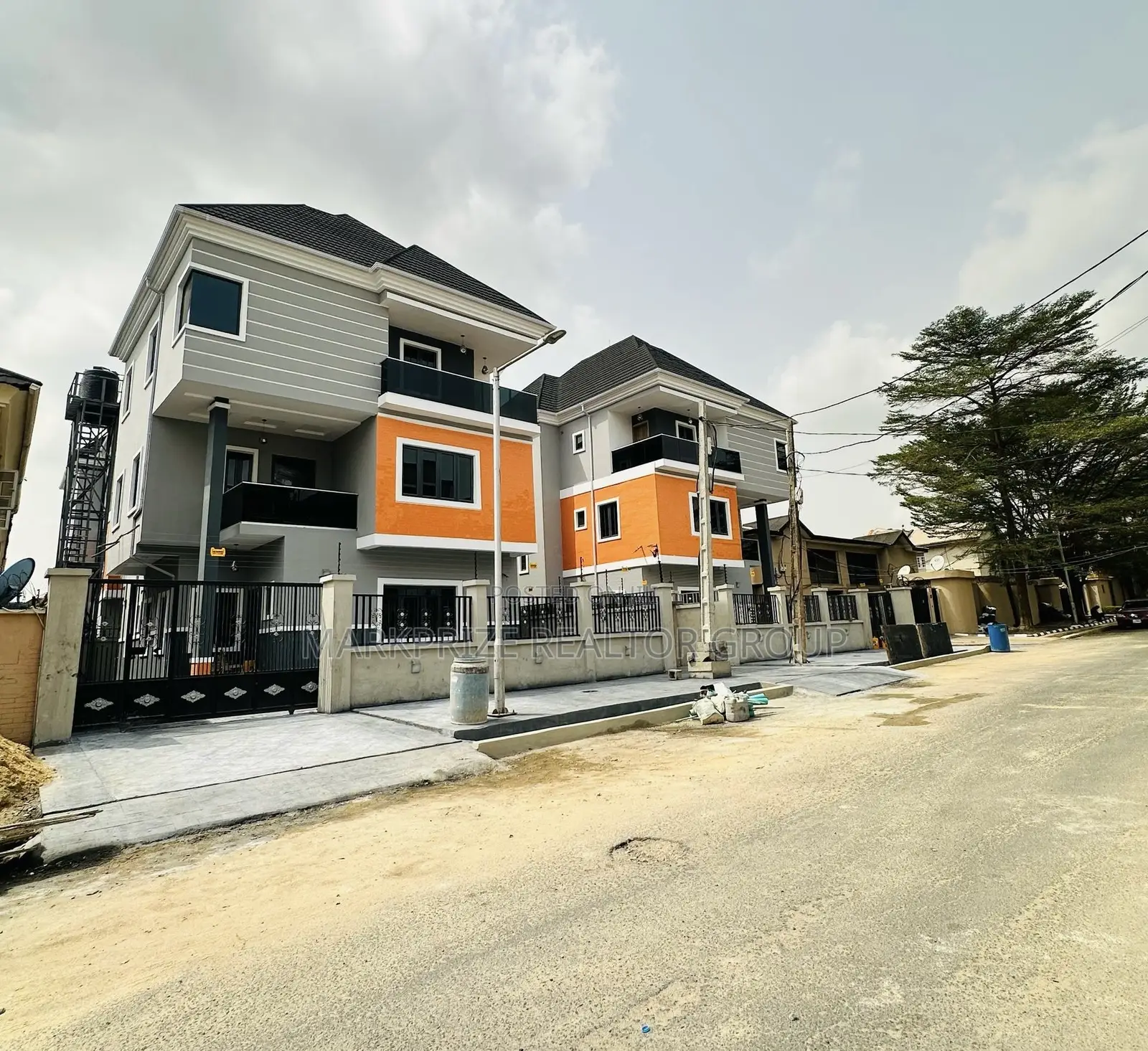 5bdrm Duplex in Magodo Gra Phase 2 for sale