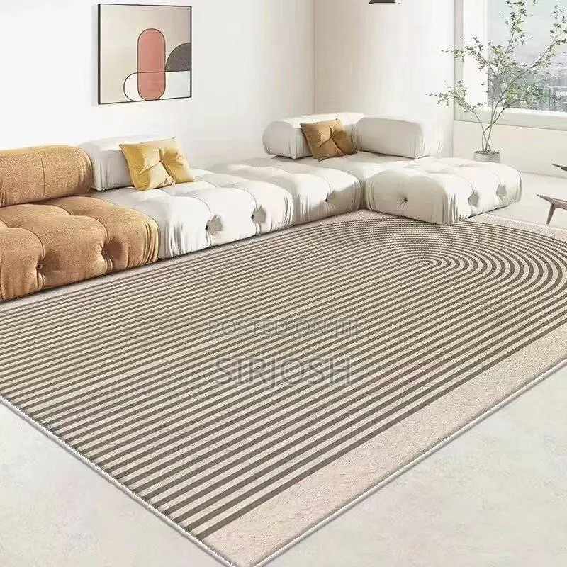 Fluffy Center Rug