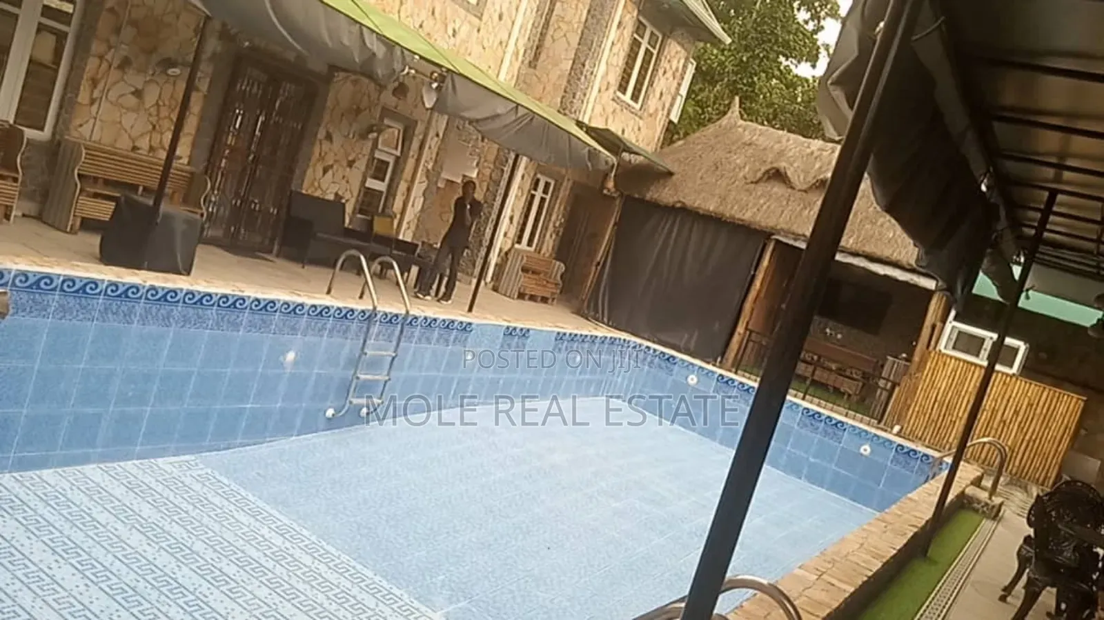 Luxery 6 Bed Fully Detached Full Plot Ajao Estate