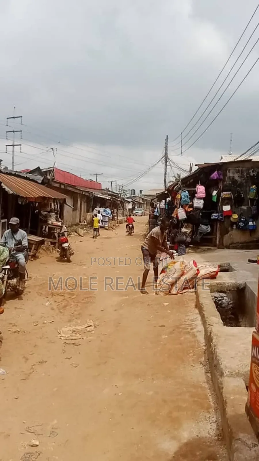 Commercial Full Plot Roi Near Ikotun Market With Flats
