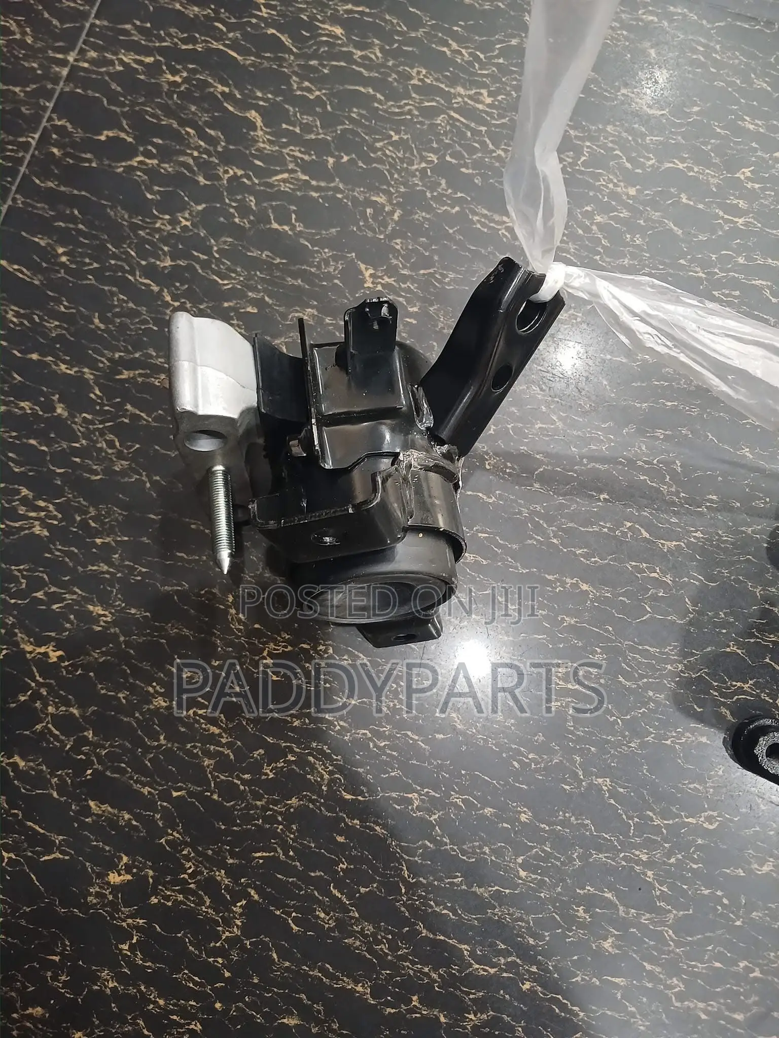 Toyota Rav4 Engine And Transmission Mount