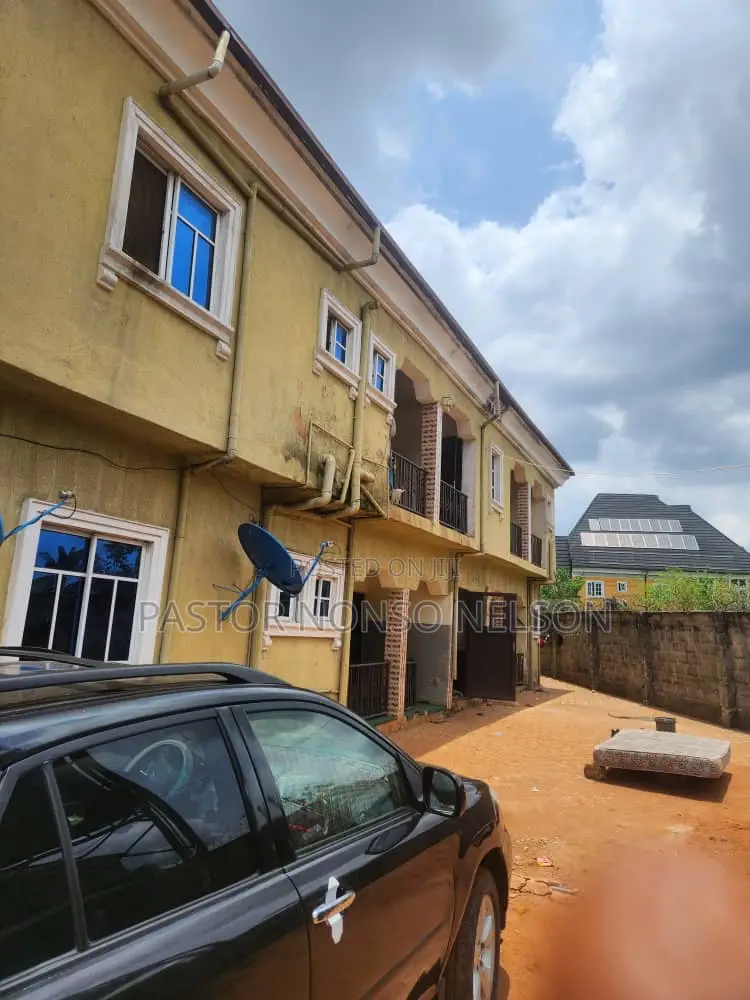 3bdrm Block of Flats in Aba Father, Owerri for sale